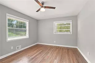 2329 Elmwood Cir SE, Atlanta, GA 30339 - Photo 16