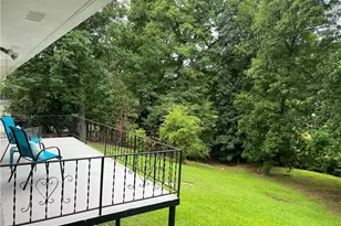 2329 Elmwood Cir SE, Atlanta, GA 30339 - Photo 10