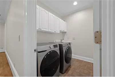 3880 Stratford Walk Circle NE, Atlanta, GA 30342 - Photo 36