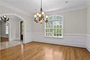 3880 Stratford Walk Circle NE, Atlanta, GA 30342 - Photo 6