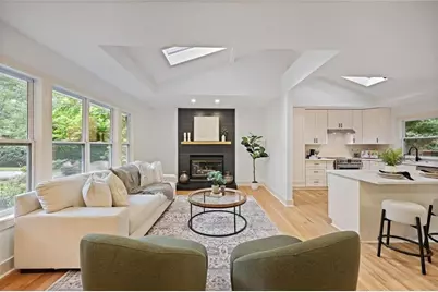 110 Bonnie Lane NE, Sandy Springs, GA 30328 - Photo 2
