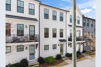 144 Chestnut Circle, Atlanta, GA 30342 - Photo 2