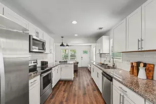 678 Commercial Ave NW, Atlanta, GA 30318 - Photo 12