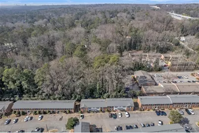 5641 Kingsport Drive #8, Atlanta, GA 30342 - Photo 22