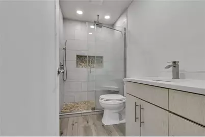 5641 Kingsport Drive #8, Atlanta, GA 30342 - Photo 10
