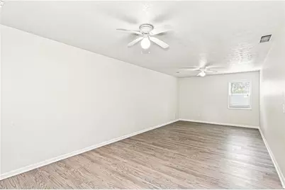 949 Falconcrest Drive, Lawrenceville, GA 30043 - Photo 8