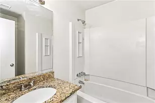 949 Falcon Crest Dr, Lawrenceville, GA 30043 - Photo 16