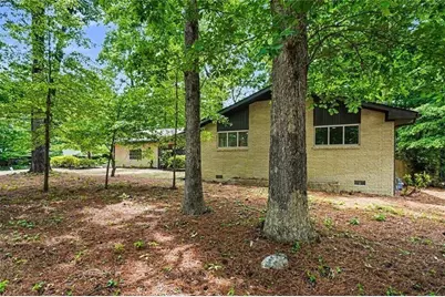 2700 Hawaii Court, Decatur, GA 30033 - Photo 2
