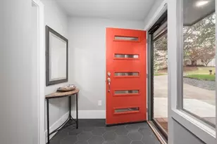 1921 Walthall Dr NW, Atlanta, GA 30318 - Photo 4