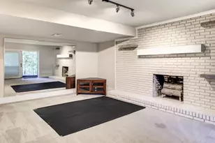 1921 Walthall Dr NW, Atlanta, GA 30318 - Photo 34