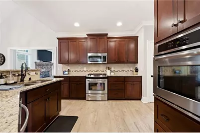 410 Kings Point Drive, Canton, GA 30115 - Photo 16