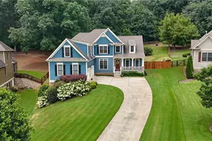 410 Kings Point Dr, Canton, GA 30115 - Photo 2