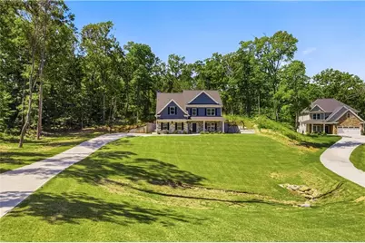 60 NE Grand Georgian Court NE, Cartersville, GA 30121 - Photo 2