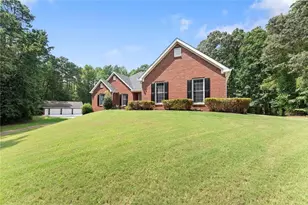 1194 Foster Rd, Statham, GA 30666 - Photo 4