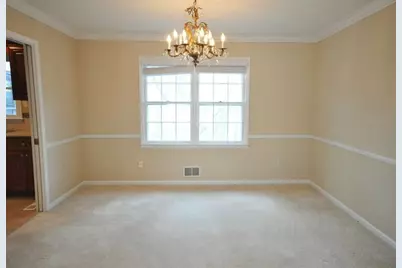 4060 Summit Drive, Marietta, GA 30068 - Photo 12