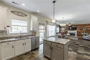 933 Cruce Lake Dr, Hoschton, GA 30548 - Photo 22