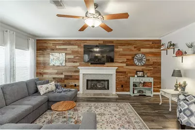 933 Cruce Lake Drive, Hoschton, GA 30548 - Photo 12