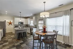 933 Cruce Lake Dr, Hoschton, GA 30548 - Photo 18