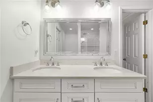 24 Plantation Dr NE, Atlanta, GA 30324 - Photo 24