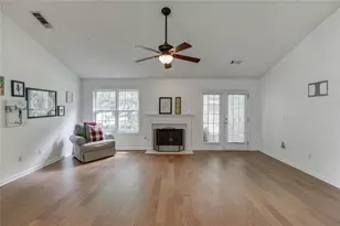 2712 Bogan Creek Dr, Buford, GA 30519 - Photo 20