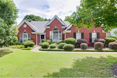 2712 Bogan Creek Drive, Buford, GA 30519 - Photo 2
