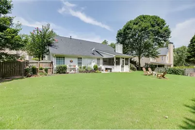 2712 Bogan Creek Drive, Buford, GA 30519 - Photo 38