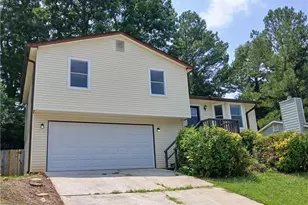 2275 Ramblewood Cir, Decatur, GA 30035 - Photo 1