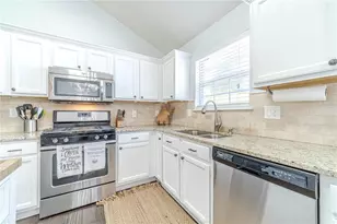 1365 Heatherton Rd, Dacula, GA 30019 - Photo 12
