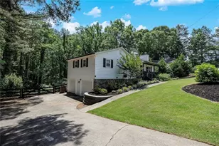1748 Toonigh Rd, Canton, GA 30115 - Photo 6