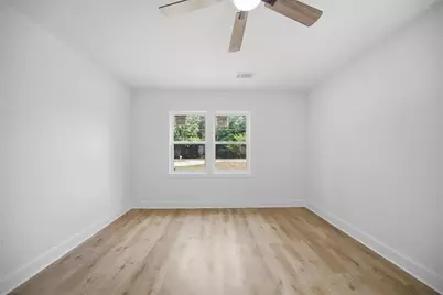 1073 Grayson Parkway, Grayson, GA 30017 - Photo 20