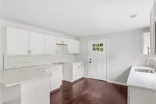1995 Venetian Dr SW, Atlanta, GA 30311 - Photo 14