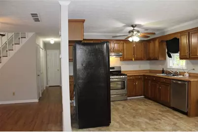 1870 Rose Garden Lane, Loganville, GA 30052 - Photo 4