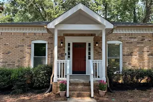 3341 Camelot Dr, Marietta, GA 30062 - Photo 2