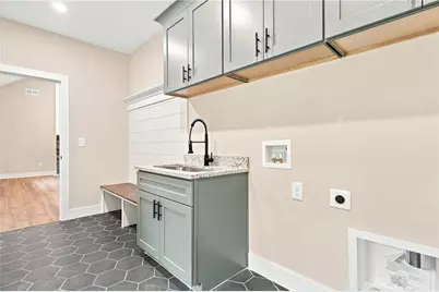 647 S McCollum Drive, Canton, GA 30114 - Photo 32