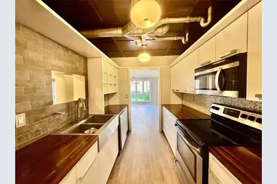 3240 Clairmont North NE, Atlanta, GA 30329 - Photo 6