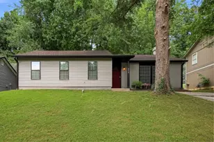 846 Martin Rd, Stone Mountain, GA 30088 - Photo 2