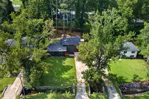 2537 Fontaine Cir, Decatur, GA 30032 - Photo 2