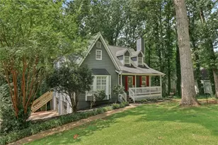 1910 Fernwood Dr, Lawrenceville, GA 30043 - Photo 2