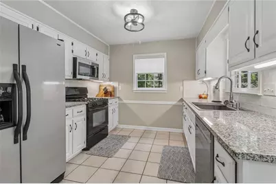 1910 Fernwood Drive, Lawrenceville, GA 30043 - Photo 24