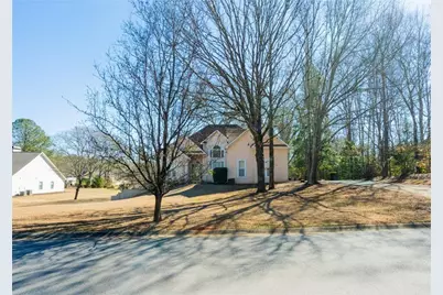 120 Warren Way, Fayetteville, GA 30215 - Photo 1