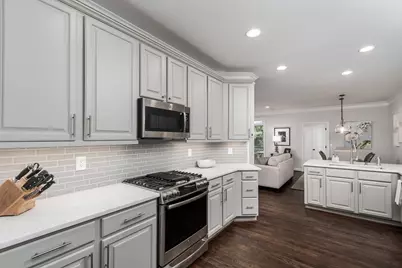2537 Oglethorpe Circle NE, Brookhaven, GA 30319 - Photo 12