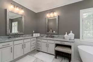2537 Oglethorpe Cir NE, Brookhaven, GA 30319 - Photo 18