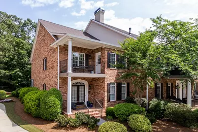 2537 Oglethorpe Circle NE, Brookhaven, GA 30319 - Photo 1