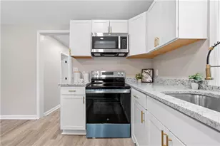 118 Perry St, Monroe, GA 30655 - Photo 8