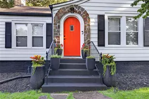 946 Victory Dr SW, Atlanta, GA 30310 - Photo 2