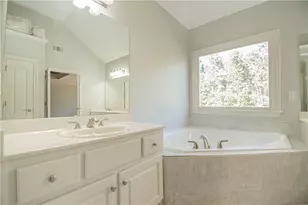 4012 Erin Dr, Alpharetta, GA 30022 - Photo 44