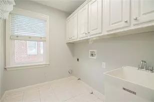 4012 Erin Dr, Alpharetta, GA 30022 - Photo 58