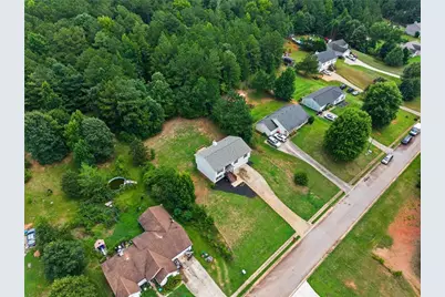 305 Hunters Trace, Covington, GA 30014 - Photo 8