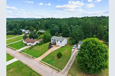 305 Hunters Trace, Covington, GA 30014 - Photo 6