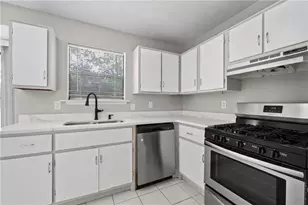 2071 Walden Park Pl, Snellville, GA 30078 - Photo 16